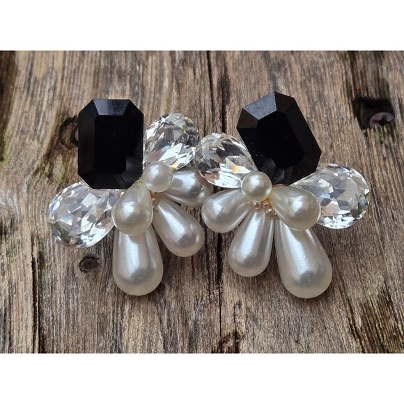 Vintage Wendy Gell Black Faux Pearl & Crystal Rhinestone Runway Clip On Earrings - Picture 5 of 9